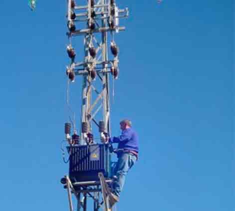 [Company_name_branding] Torre eléctrica