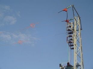 [Company_name_branding] Torre eléctrica de alta tensión